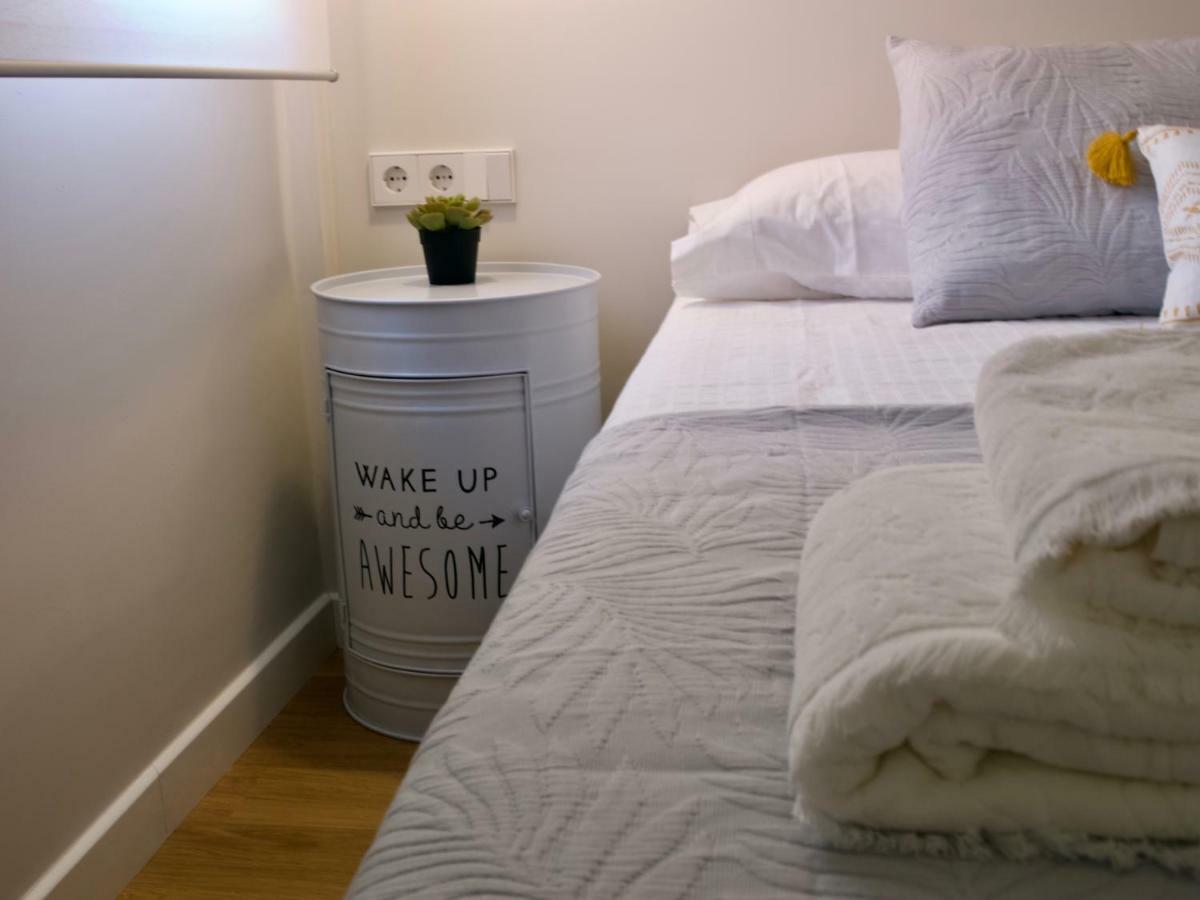 El Rio Apartment Севиля Екстериор снимка