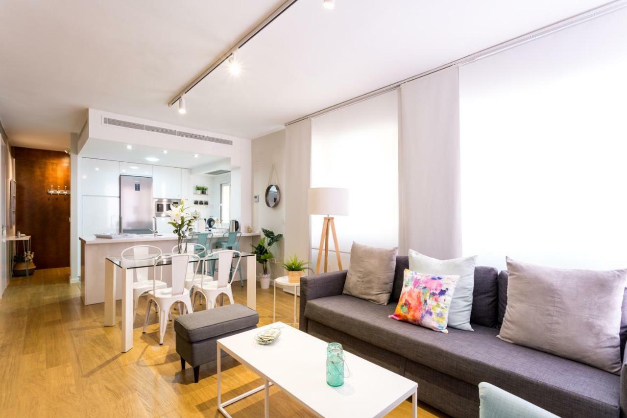 El Rio Apartment Севиля Екстериор снимка