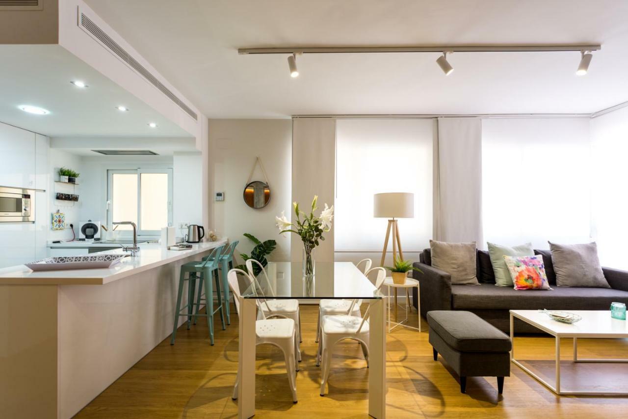 El Rio Apartment Севиля Екстериор снимка