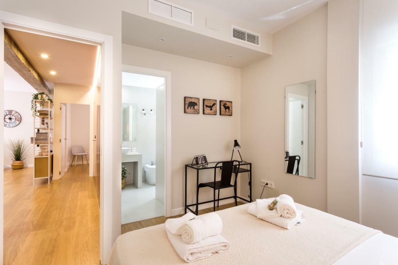 El Rio Apartment Севиля Екстериор снимка