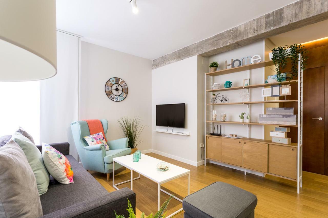 El Rio Apartment Севиля Екстериор снимка
