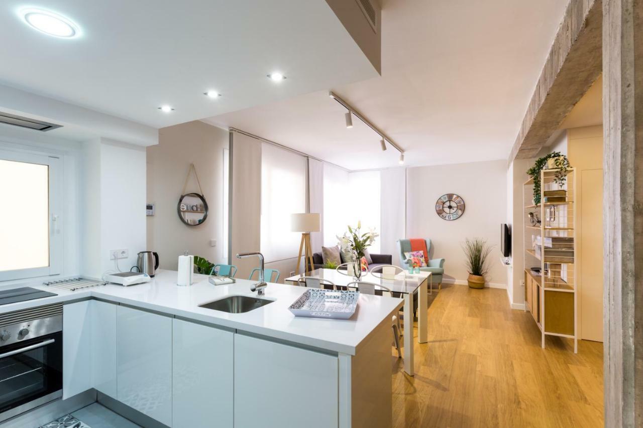 El Rio Apartment Севиля Екстериор снимка