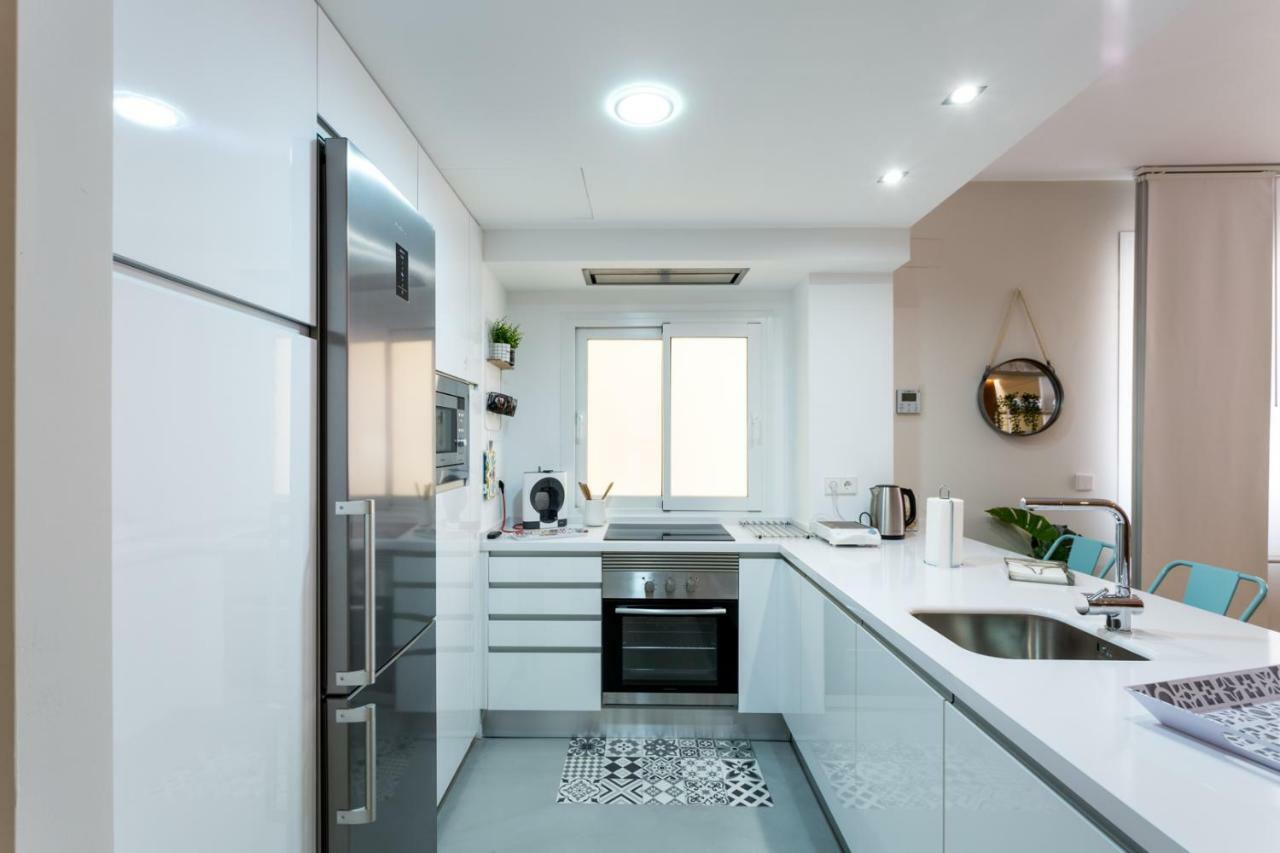 El Rio Apartment Севиля Екстериор снимка