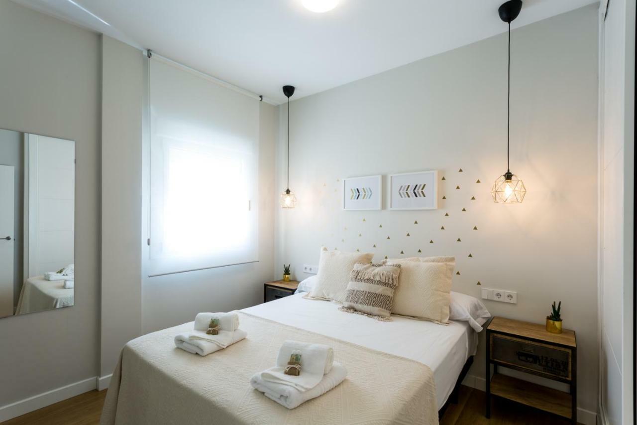 El Rio Apartment Севиля Екстериор снимка