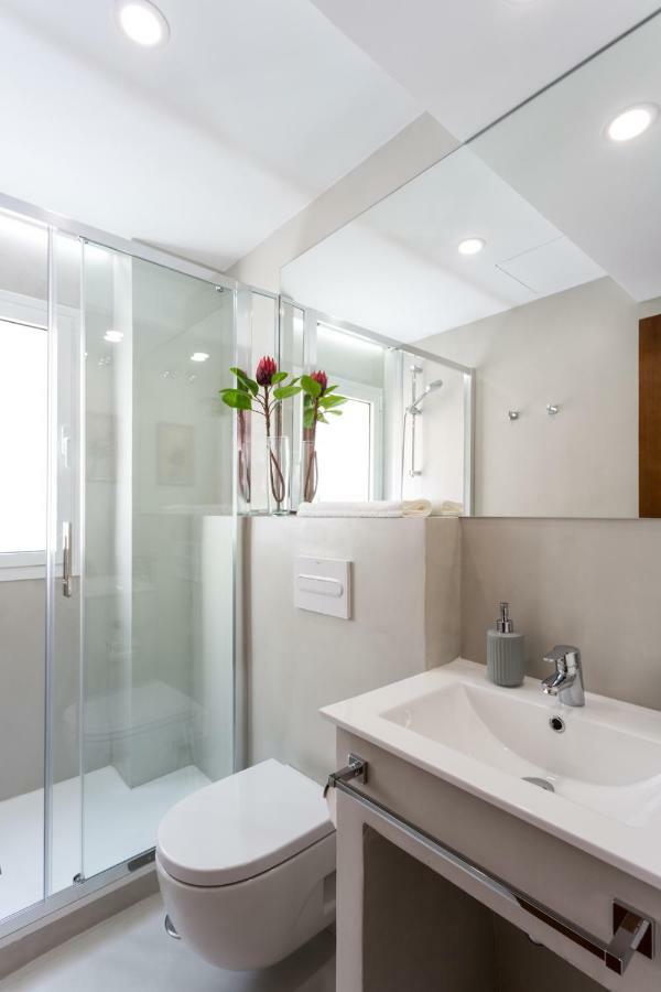 El Rio Apartment Севиля Екстериор снимка