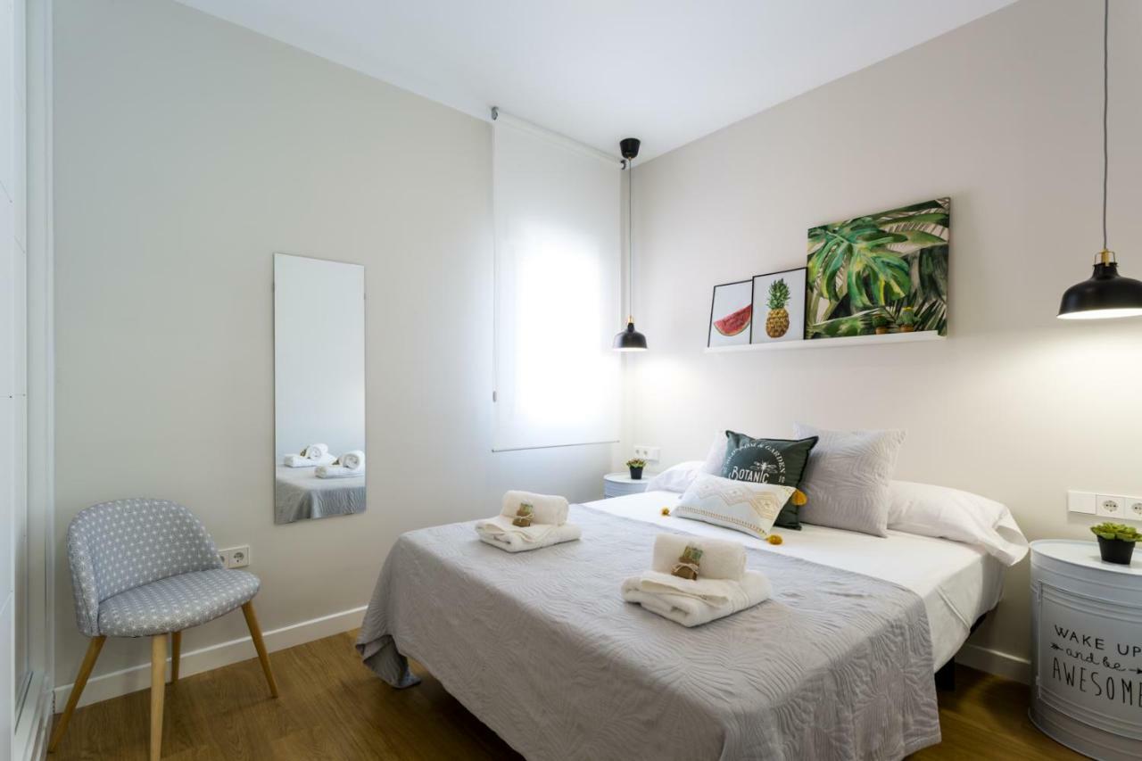 El Rio Apartment Севиля Екстериор снимка