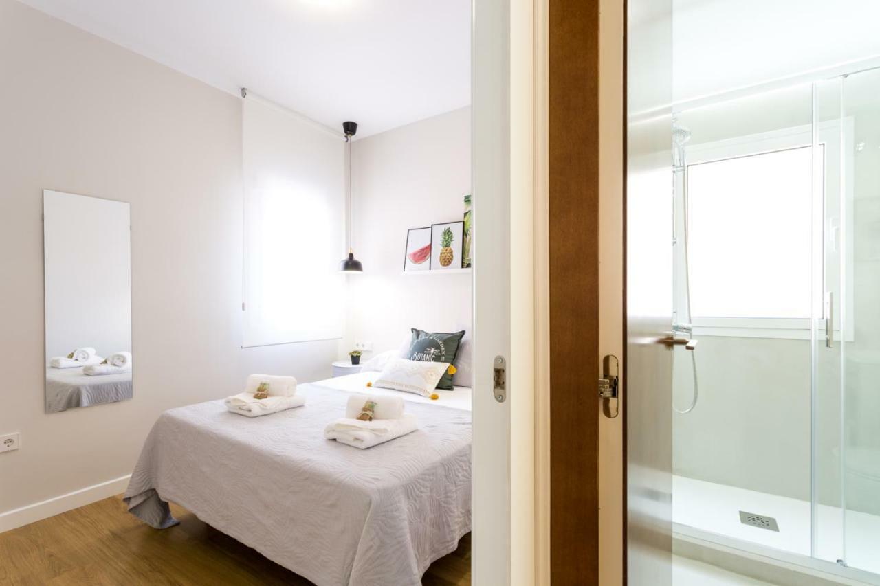 El Rio Apartment Севиля Екстериор снимка